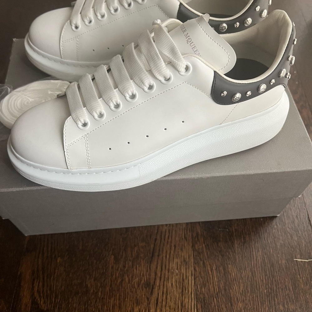 Alexander McQueen Sneaker